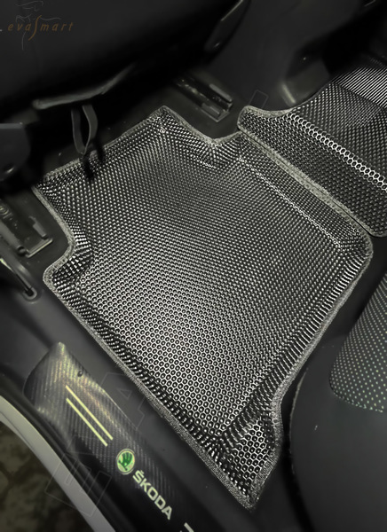 Škoda Kodiaq 5мест пресс борта 2016 - н.в. коврики EVA Smart