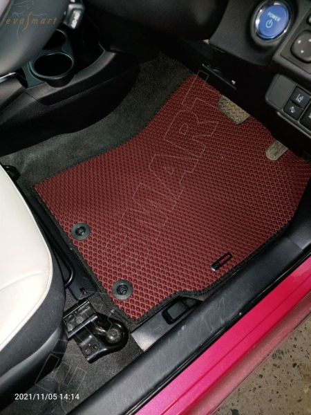 Toyota Aqua I правый руль рестайлинг I 2014 - 2021 коврики EVA Smart