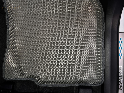 Toyota RAV4 IV (СA40) пресс борта 2012 - 2019 коврики EVA Smart