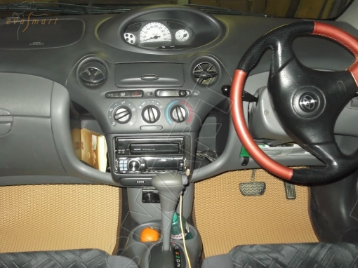 Toyota Vitz правый руль 1999 – 2005 коврики EVA Smart