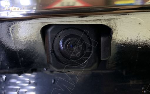 Toyota Fortuner II 2015 - н.в. омыватель камеры заднего вида